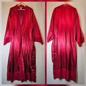 Avenue Body Red Satin Chiffon Robe NWT Womens Size 18/20 18 20 Sexy Valentine
